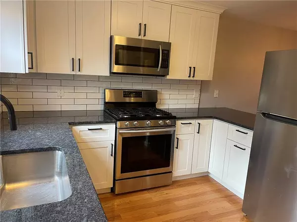 1603 Plainfield PIKE #E9, Johnston, RI 02919