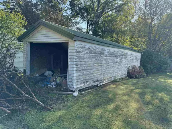 525 Saint Louis Avenue, Cannelton, IN 47586