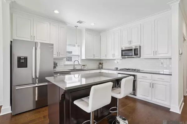 9916 COURET DR, Baton Rouge, LA 70818