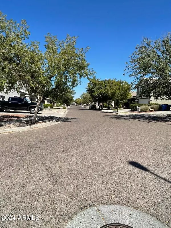 4109 W IRWIN Avenue, Phoenix, AZ 85041