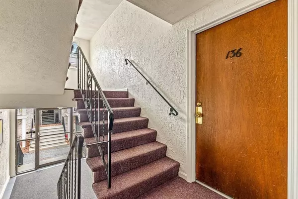 16 Kenmar Dr #136, Billerica, MA 01821