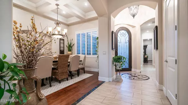 4218 S LAST CHANCE Trail, Gold Canyon, AZ 85118