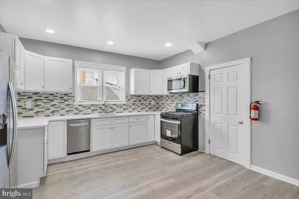 437 BERGEN ST, Gloucester City, NJ 08030