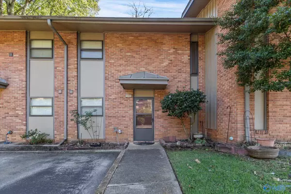 2223 Colony Drive SW, Huntsville, AL 35802