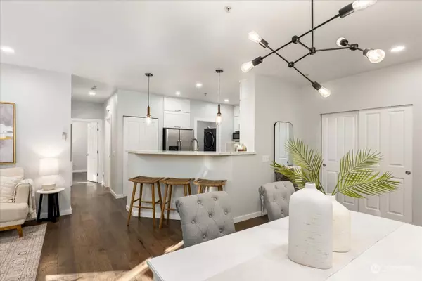 516 241st LN SE, Sammamish, WA 98074