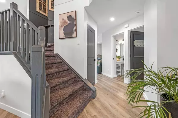 303 Coral Sands TER NE, Calgary, AB T3J 3K3