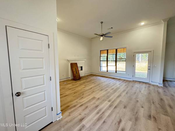 741 Magnolia Point Circle, Pearl, MS 39208