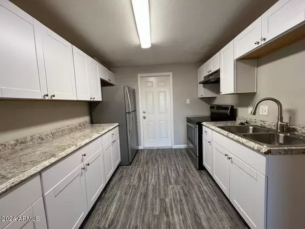 1970 E 10TH Street, Tempe, AZ 85281