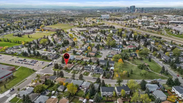 5A Radcliffe CRES SE, Calgary, AB T2A 6A9