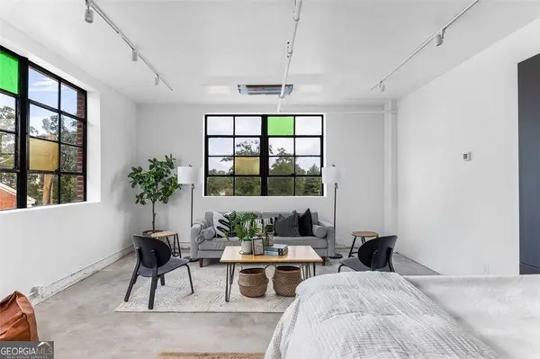 1805 Harvard AVE #301, College Park, GA 30337