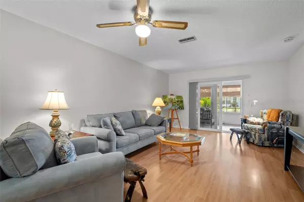 899 CLELAND CT #D, Palm Harbor, FL 34684