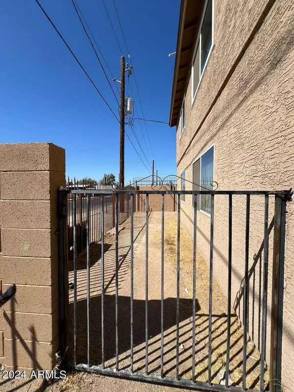 1448 S 13TH Avenue, Phoenix, AZ 85007