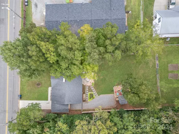 532 Stockton ST, Statesville, NC 28677