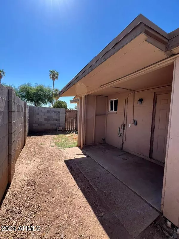 1970 E 10TH Street, Tempe, AZ 85281