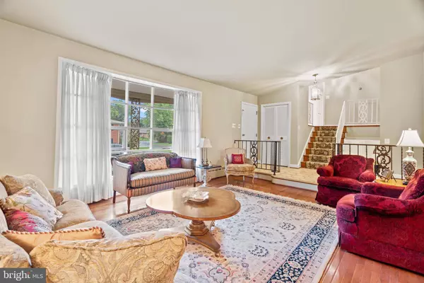 7108 PONY TRAIL LN, Hyattsville, MD 20782