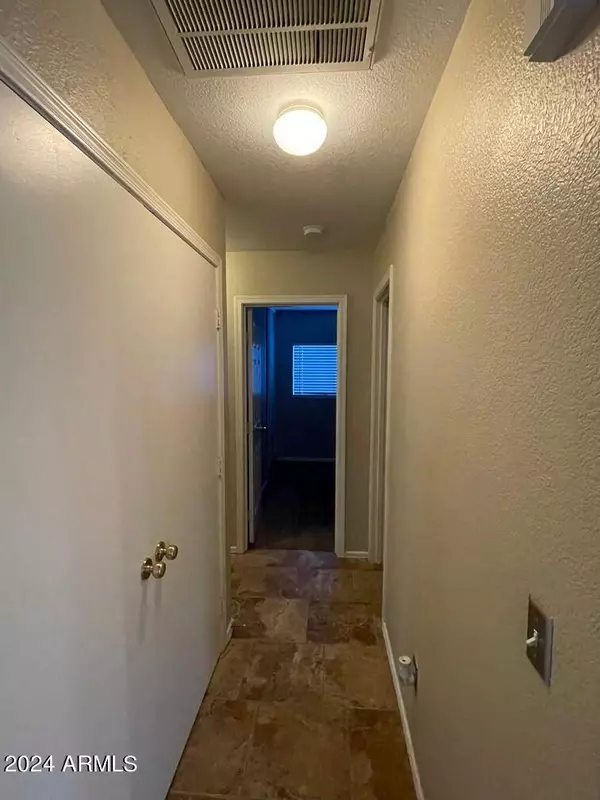 660 E BROWNING Way, Chandler, AZ 85286