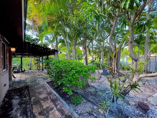 1735 NE 2nd AVE 1-2, Fort Lauderdale, FL 33305