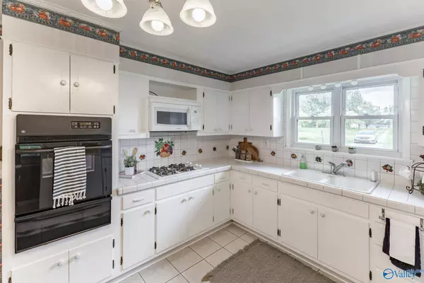 4225 E Highway 55, Eva, AL 35621