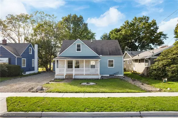 146 Fenton AVE, Mogadore, OH 44260