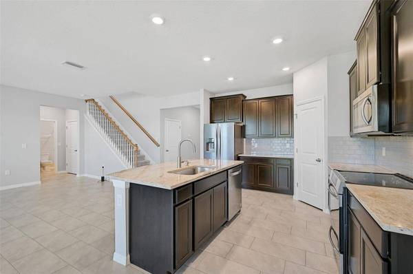 12621 PROMENADE EST, Sarasota, FL 34238