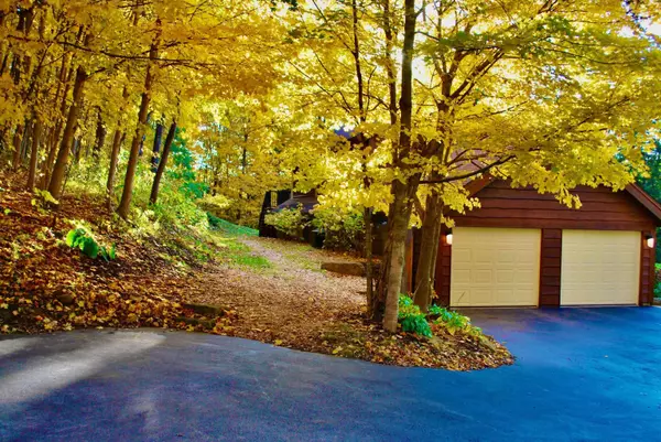 3 Deer Hollow Run, Galena, IL 61036