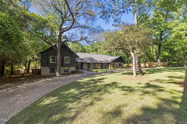 2534 Corral Drive, Cantonment, FL 32533