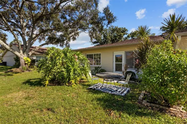 899 CLELAND CT #D, Palm Harbor, FL 34684