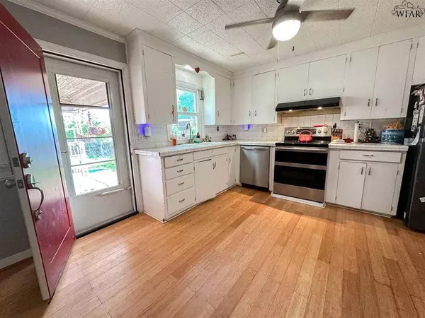 3208 BIRCH STREET, Wichita Falls, TX 76309