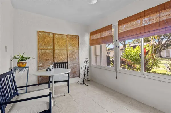 899 CLELAND CT #D, Palm Harbor, FL 34684