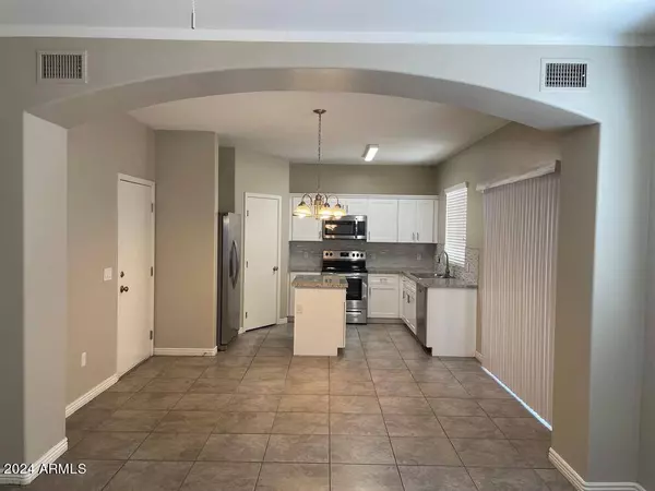 4109 W IRWIN Avenue, Phoenix, AZ 85041