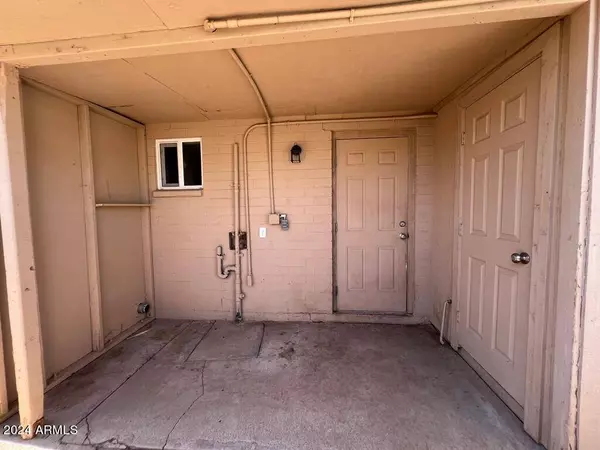 1970 E 10TH Street, Tempe, AZ 85281