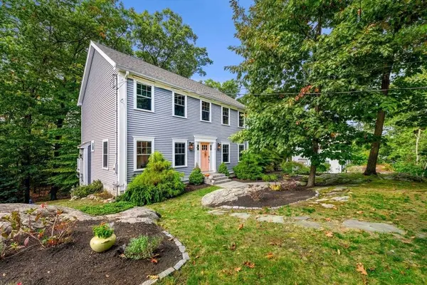 22 Old Merrill St, Amesbury, MA 01913