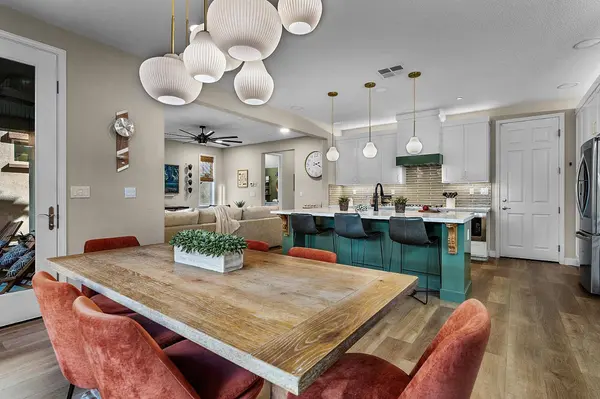 2033 Capri DR, Roseville, CA 95661