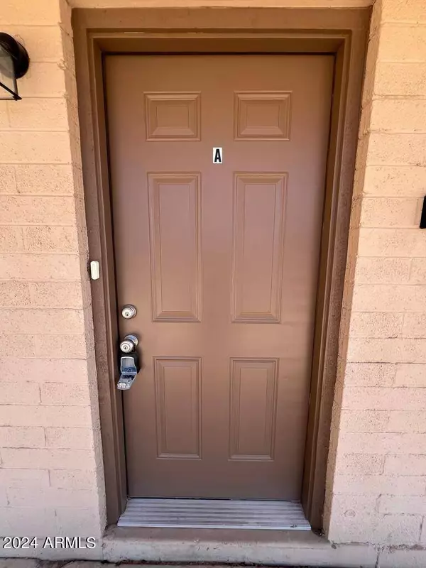 1970 E 10TH Street, Tempe, AZ 85281