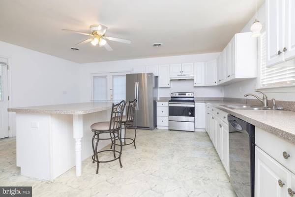 903 N ATLANTA CIR, Seaford, DE 19973