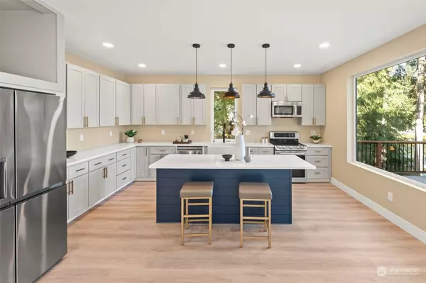 2011 194th AVE SW, Lakebay, WA 98349