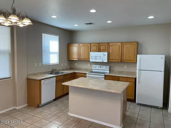 3133 W SAINT KATERI Drive, Phoenix, AZ 85041