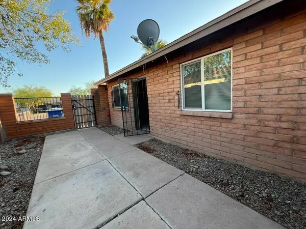 4006 W HADLEY Street, Phoenix, AZ 85009