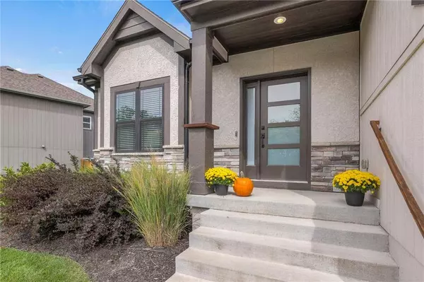 1308 NW 94th ST, Kansas City, MO 64155