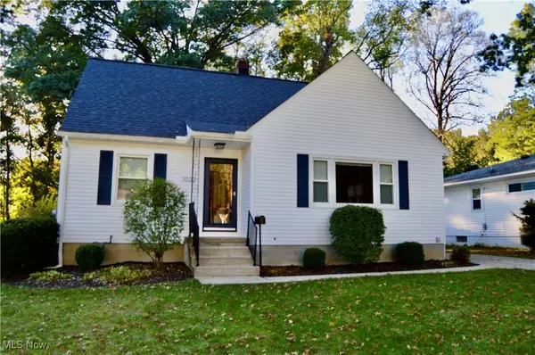 3022 Englewood DR, Stow, OH 44224