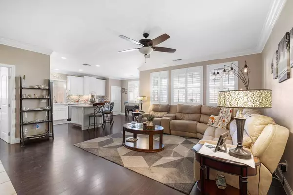 9729 Everbloom WAY, Sacramento, CA 95829