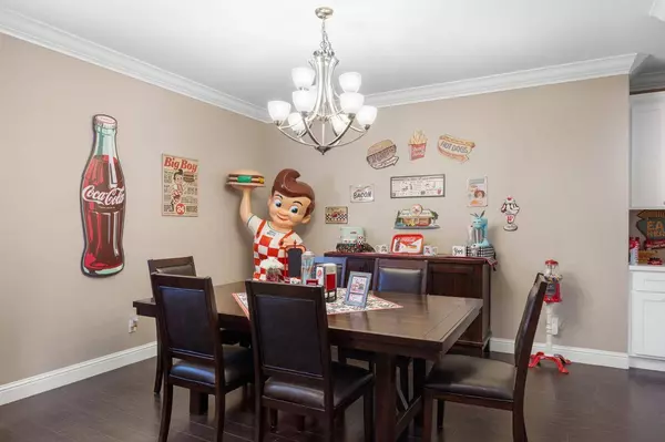 9729 Everbloom WAY, Sacramento, CA 95829