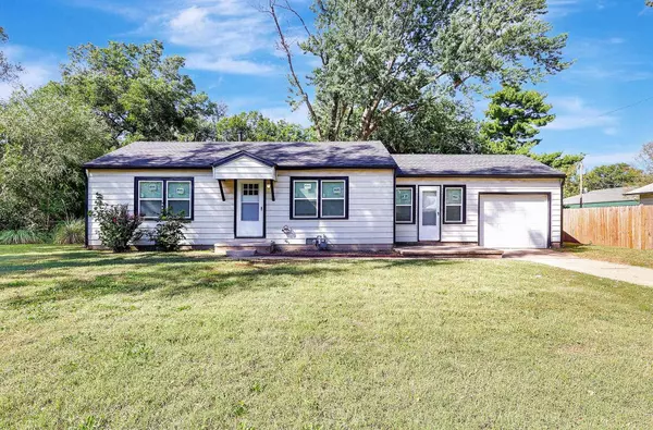 133 Van Arsdale Ave, Haysville, KS 67060