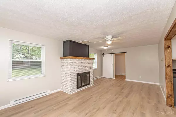 421 Redbud Ln, Xenia, OH 45485