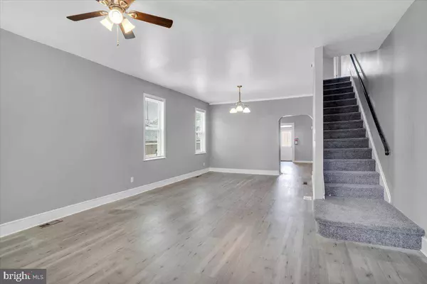 437 BERGEN ST, Gloucester City, NJ 08030