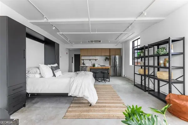 1805 Harvard AVE #301, College Park, GA 30337