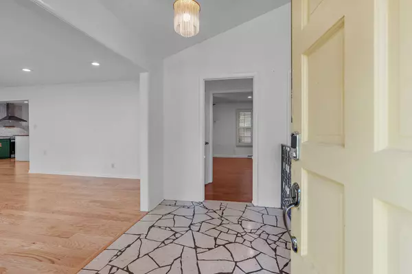 2753 Windemere Dr, Nashville, TN 37214