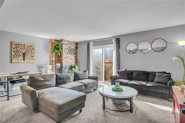 11247 Calico DR, Kansas City, MO 64137