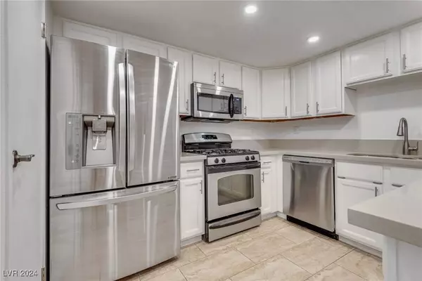 6525 Brushwood Lane, Las Vegas, NV 89107