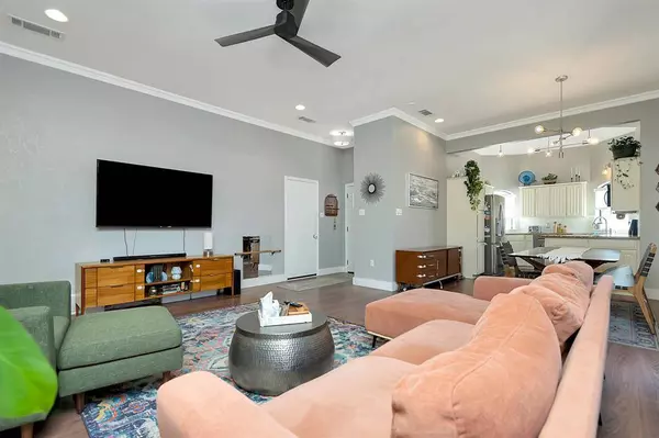 1504 Briarcrest Drive, Grapevine, TX 76051